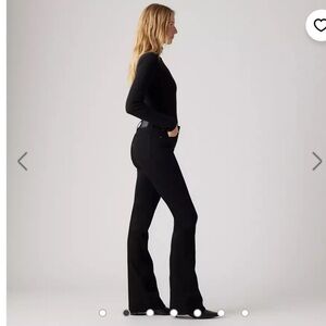 NEW! ✨ Levi’s 726 Flare Jeans